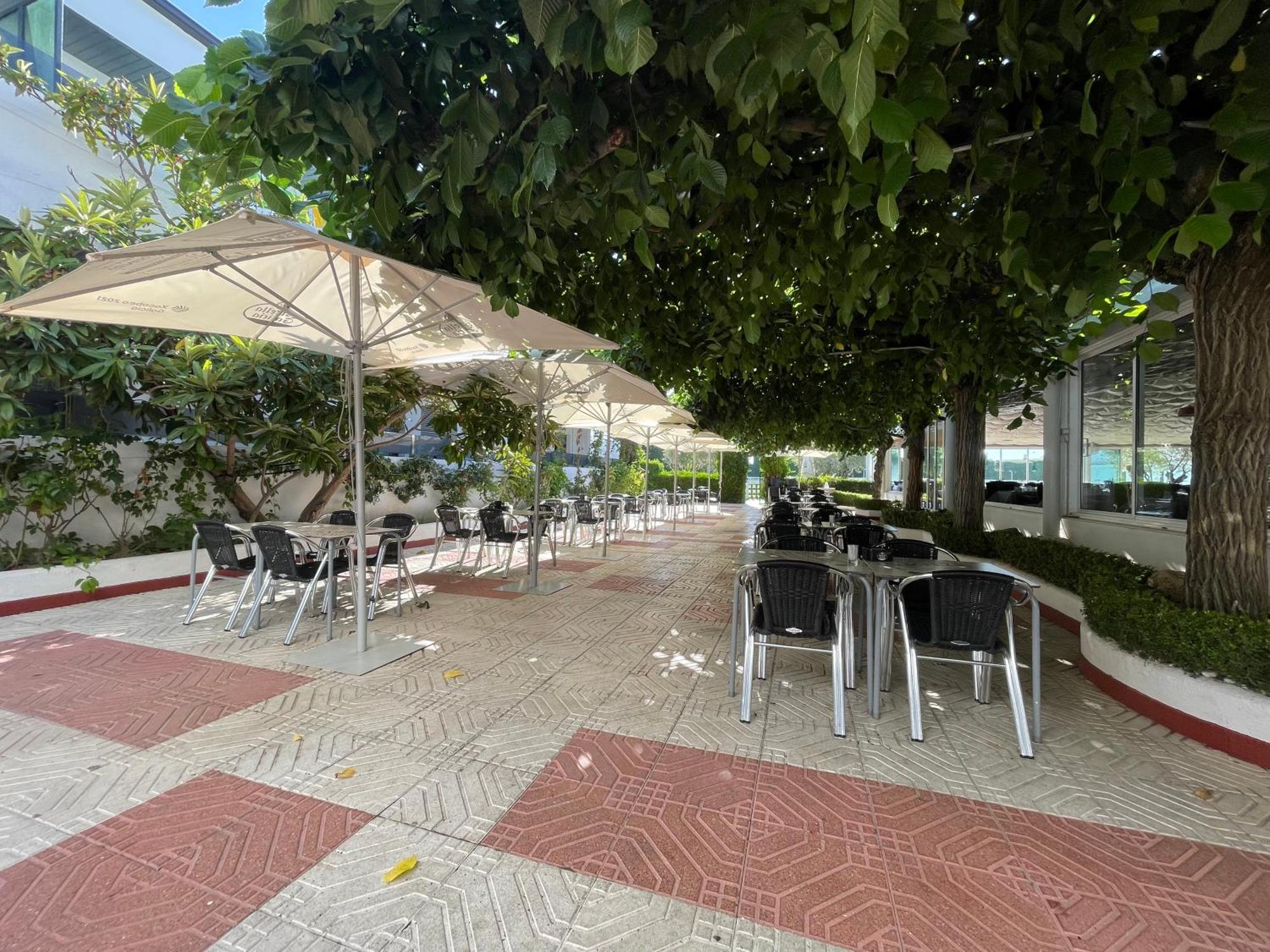 Hotel Valjunco บาเลนเซีย เด ดอนควน ภายนอก รูปภาพ